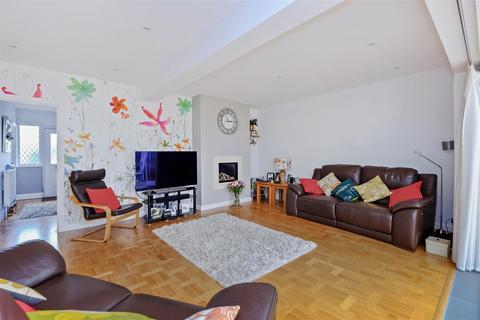 4 bedroom detached house for sale, Valkyrie Avenue, Whitstable