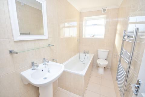 1 bedroom flat to rent, Walmer Castle Road, Deal CT14