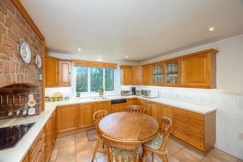 5 bedroom detached house for sale, Brincliffe Gardens, Brincliffe, Sheffield