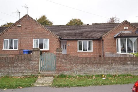 2 bedroom terraced bungalow to rent, Butt Lane, Grimsby DN37