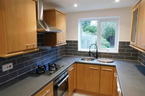 3 bedroom terraced house to rent, Percy Street, Greenfields