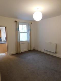 3 bedroom terraced house to rent, Percy Street, Greenfields