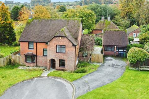 5 bedroom detached house for sale, Hughes Close, Marlborough, SN8