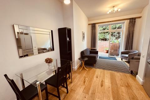 3 bedroom flat to rent, Whitehall Park, London N19