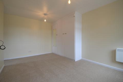 Studio to rent, Milton, Sittingbourne ME10