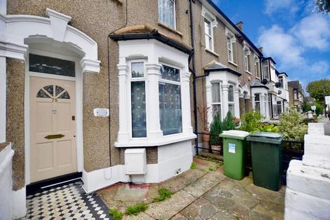 3 bedroom terraced house for sale, Frinton Road, East Ham, E6