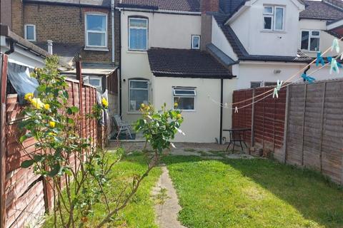 3 bedroom terraced house for sale, Frinton Road, East Ham, E6