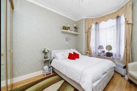 3 bedroom terraced house for sale, Frinton Road, East Ham, E6