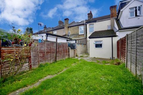 3 bedroom terraced house for sale, Frinton Road, East Ham, E6