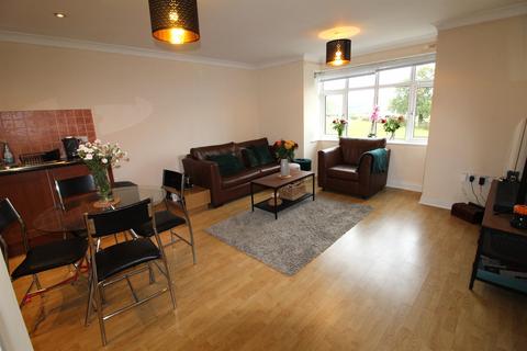 2 bedroom apartment to rent, Oaklands House, Rodley