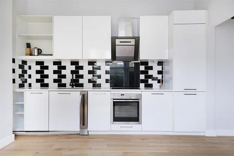 1 bedroom flat for sale, Upper Tollington Park, London N4