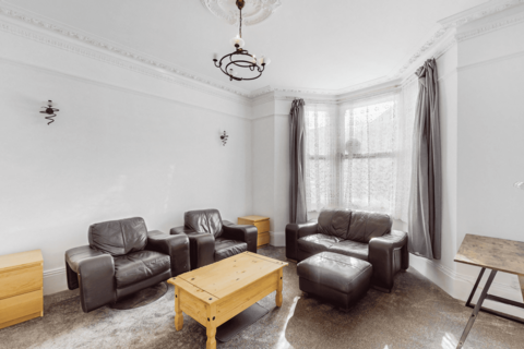 2 bedroom apartment to rent, Cameron Road, Croydon, CR0