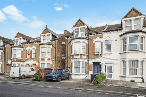 2 bedroom apartment to rent, Cameron Road, Croydon, CR0