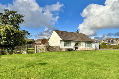 2 bedroom detached bungalow for sale, Old Pound Close, Poole BH16