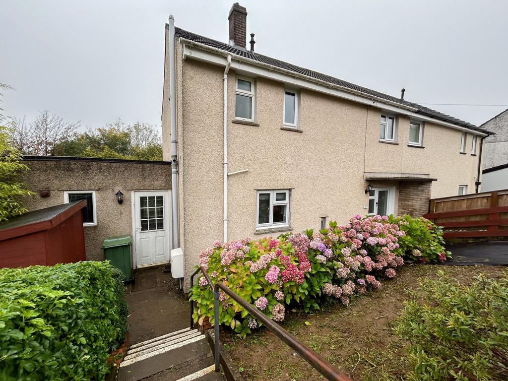 Belle Vue Close, Trevethin, NP4 3 bed semidetached house for sale £