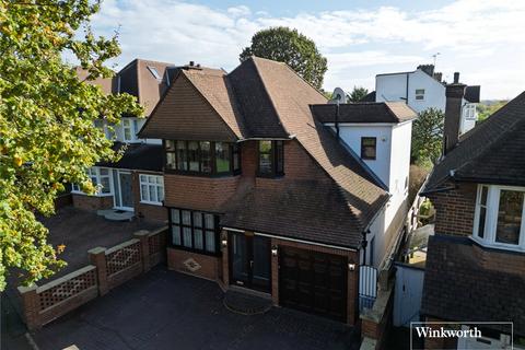 4 bedroom detached house for sale, Salmon Street, London NW9