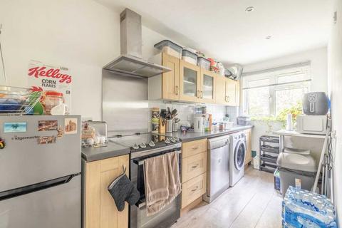 1 bedroom flat for sale, Lowdell Close, West Drayton UB7