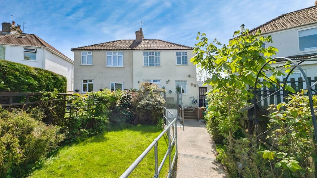0e8a4de7-PXL 20250428 112546699.jpg
