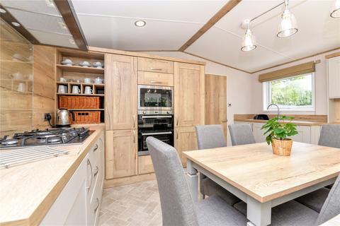 3 bedroom park home for sale, Sycamore, Bashley Caravan Park, Sway Road, New Milton, BH25