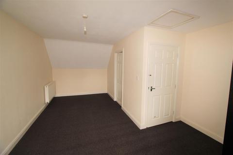 4 bedroom townhouse to rent, Great Hampton Street, Wolverhampton