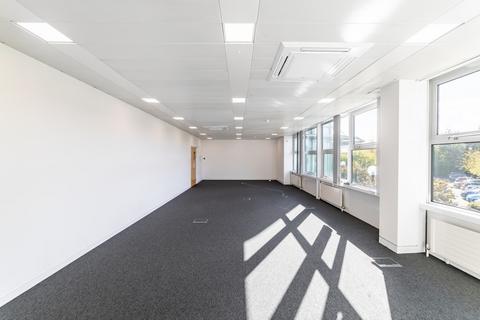 Office to rent, Harrison Close, Milton Keynes MK5