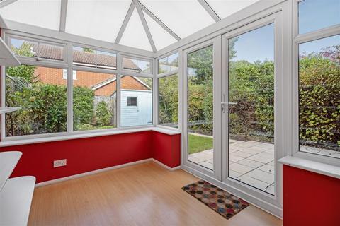 4 Oliver Road, Ascot, SL5 9DZ