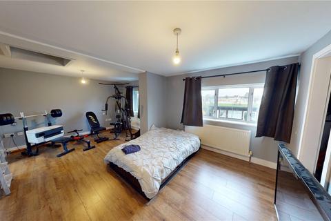 55 Fairway, Grays, RM16 2AL