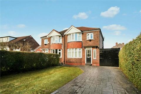 3 bedroom semi-detached house to rent, Bloomsbury Lane, Timperley