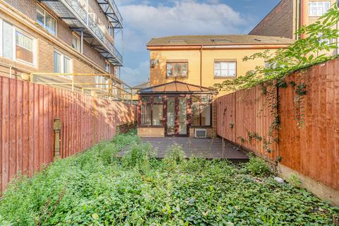 3 bedroom terraced house for sale, Old Ford Road, Bow E3