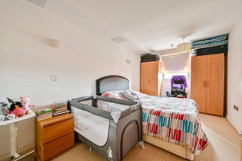 1 bedroom flat for sale, Stanley Road, Wimbledon, London, SW19