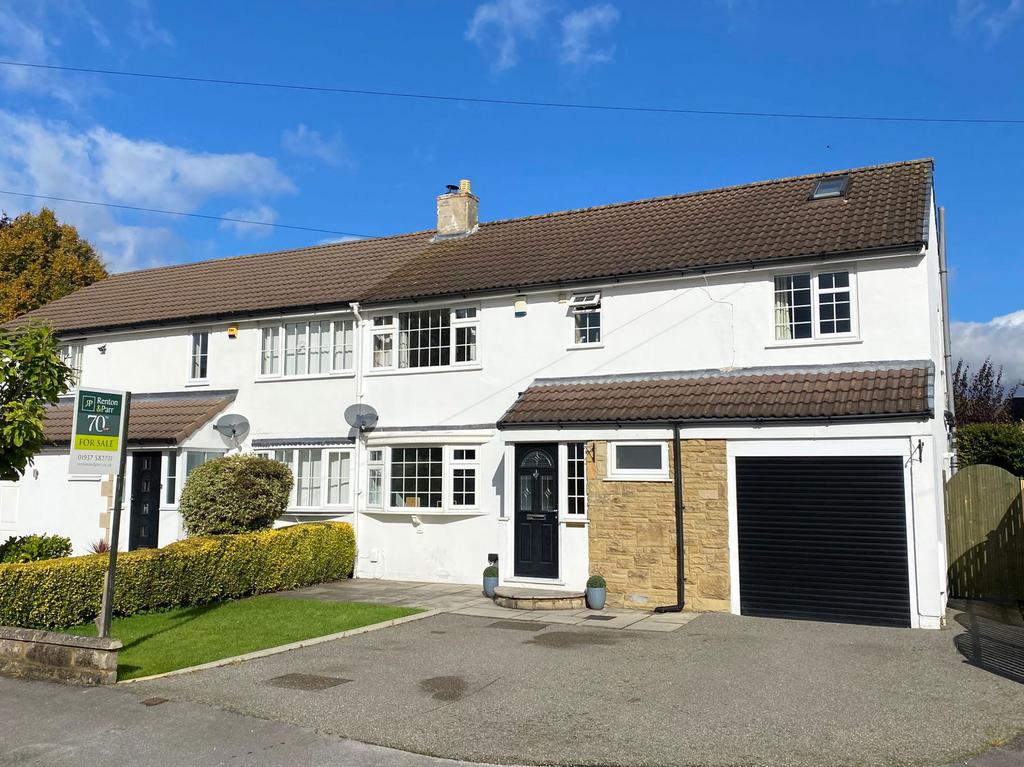 Hall Close, Boston Spa, Wetherby... 4 bed semidetached house for sale