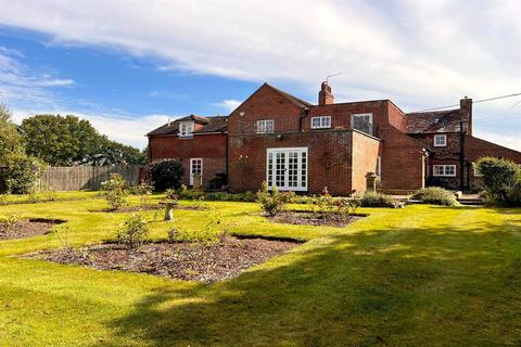 3 bedroom detached house for sale, Old Rectory Lane, Pulborough, West Sussex, RH20