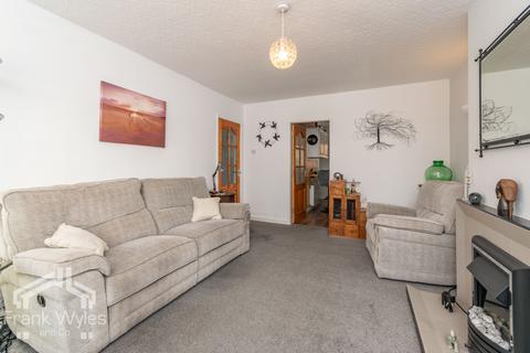 2 bedroom apartment for sale, Warwick Road, Lytham St Annes, Lancashire