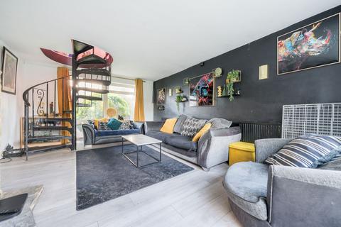 5 bedroom detached house for sale, Lower Road, Faversham, ME13