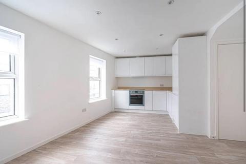 1 bedroom apartment to rent, Fortune Green Road, West Hampstead, NW6