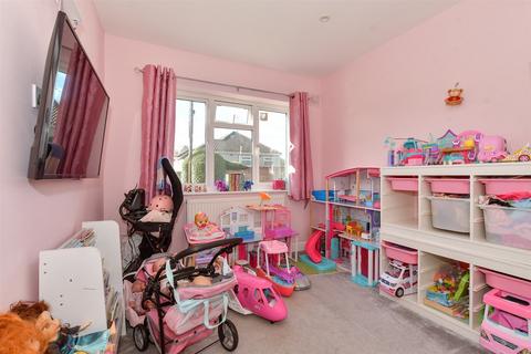 11 Carruthers Drive, Wickford, SS11 7EY