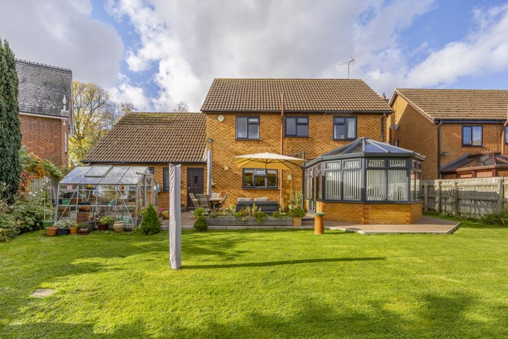 1 Badgate Road (Donington)-12