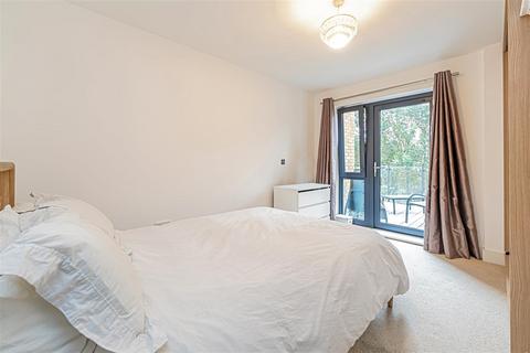 1 bedroom apartment for sale, Waterside Apartments, Old Isleworth