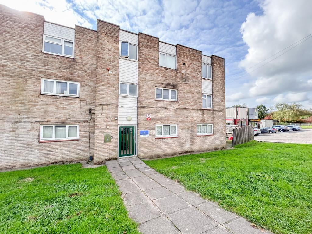 Thornbury Park, Rogerstone, NP10 2 bed apartment for sale £110,000