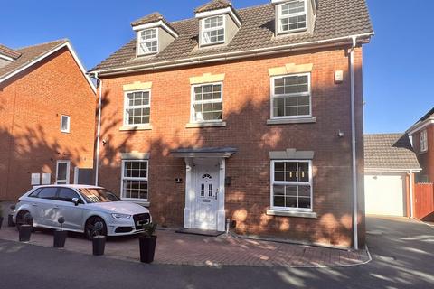 6 bedroom detached house for sale, Gamekeepers Court, Hamilton, LE5