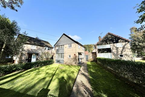 3 bedroom detached house for sale, Victoria Avenue, Hull