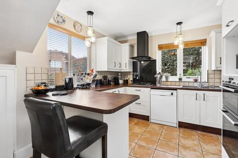 undefined, Oatlands Close, Weybridge, Surrey, KT13