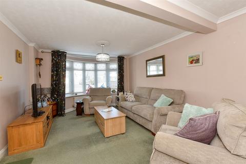 2 bedroom semi-detached bungalow for sale, Laburnum Avenue, Wickford, Essex