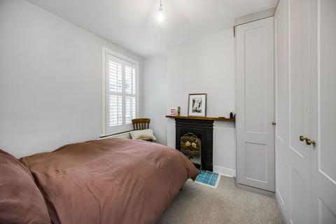 2 bedroom flat for sale, Hockley Avenue, London E6