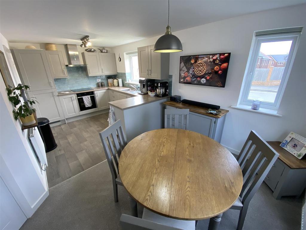 Open Plan Kitchen and Dining Room