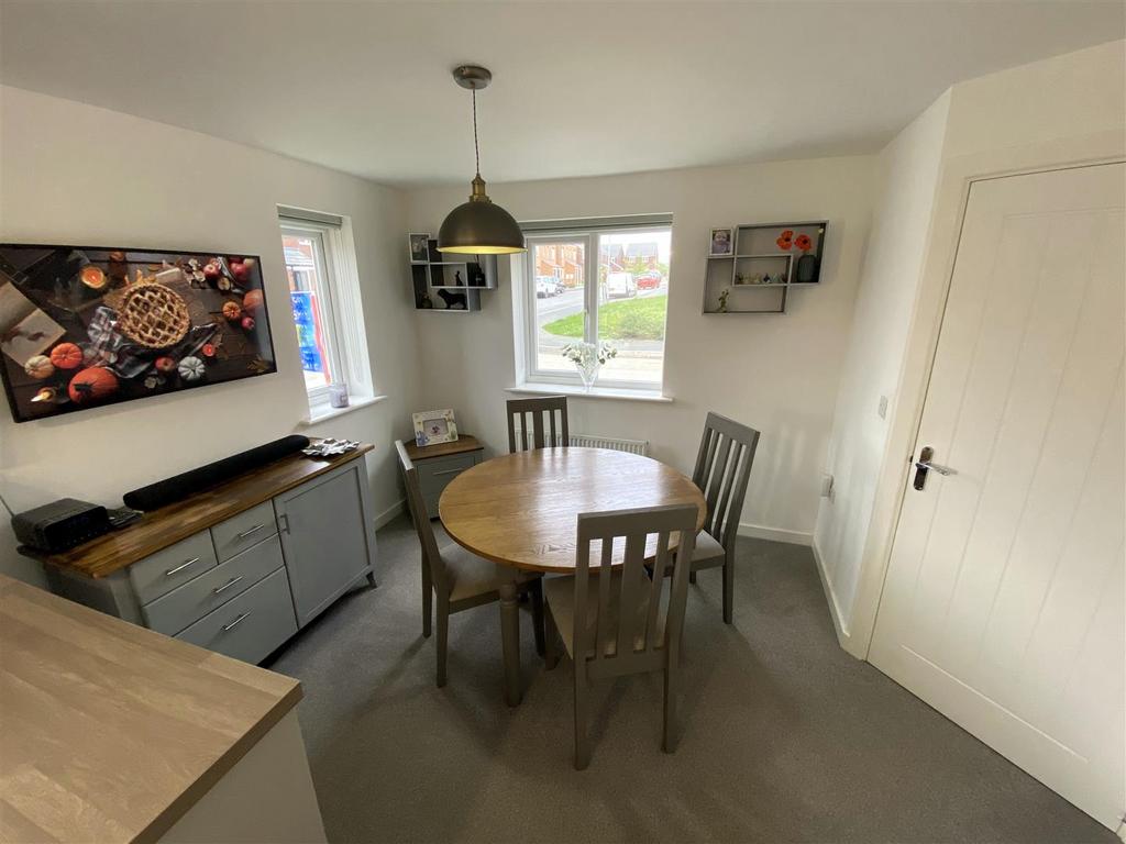 Open Plan Kitchen and Dining Room