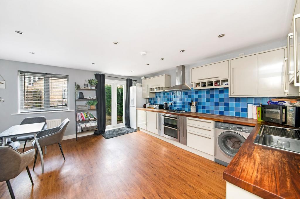 Open plan dining kitchen