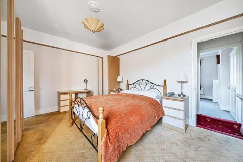 112 Richmond Park Road, Kingston Upon Thames, KT2 6AJ