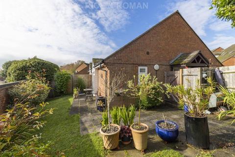 undefined, Henbit Close, Tadworth KT20