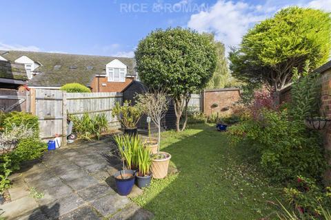 undefined, Henbit Close, Tadworth KT20